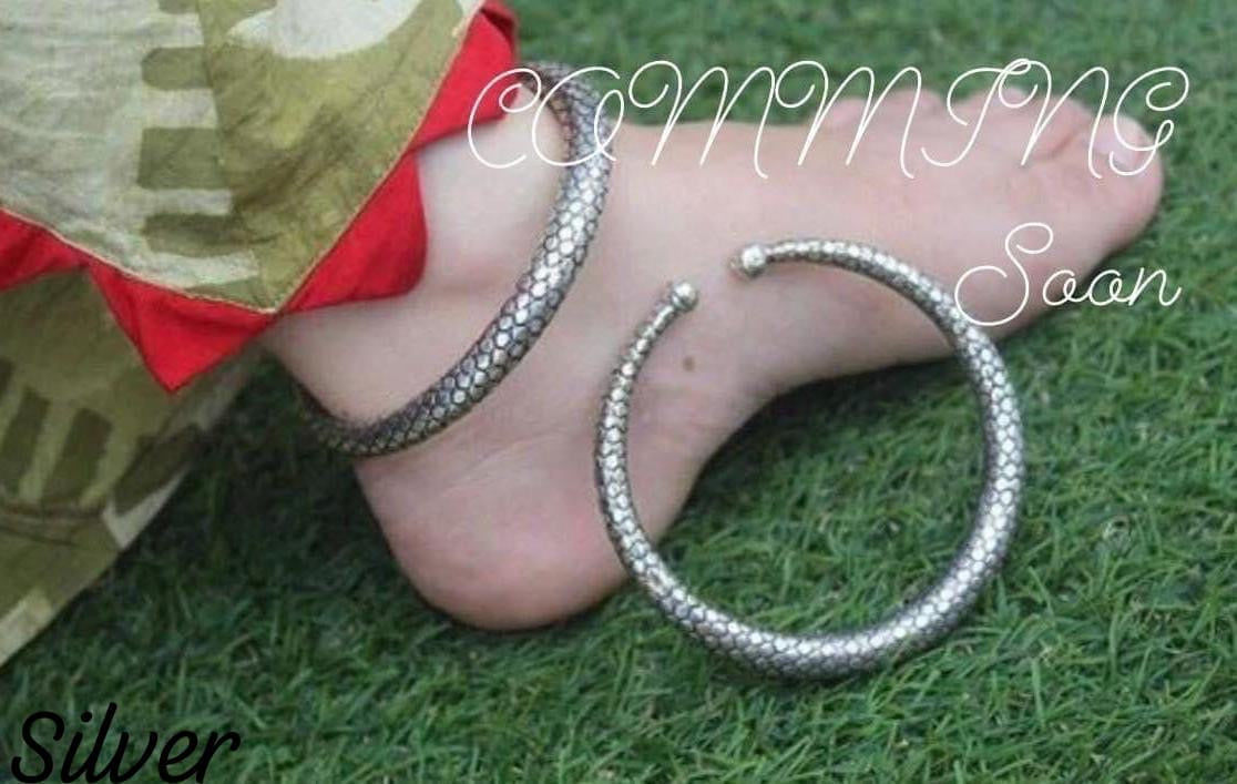 Snake-Patterned Anklet Kada Silver Foot Jewelry Perfect for Modern Looks