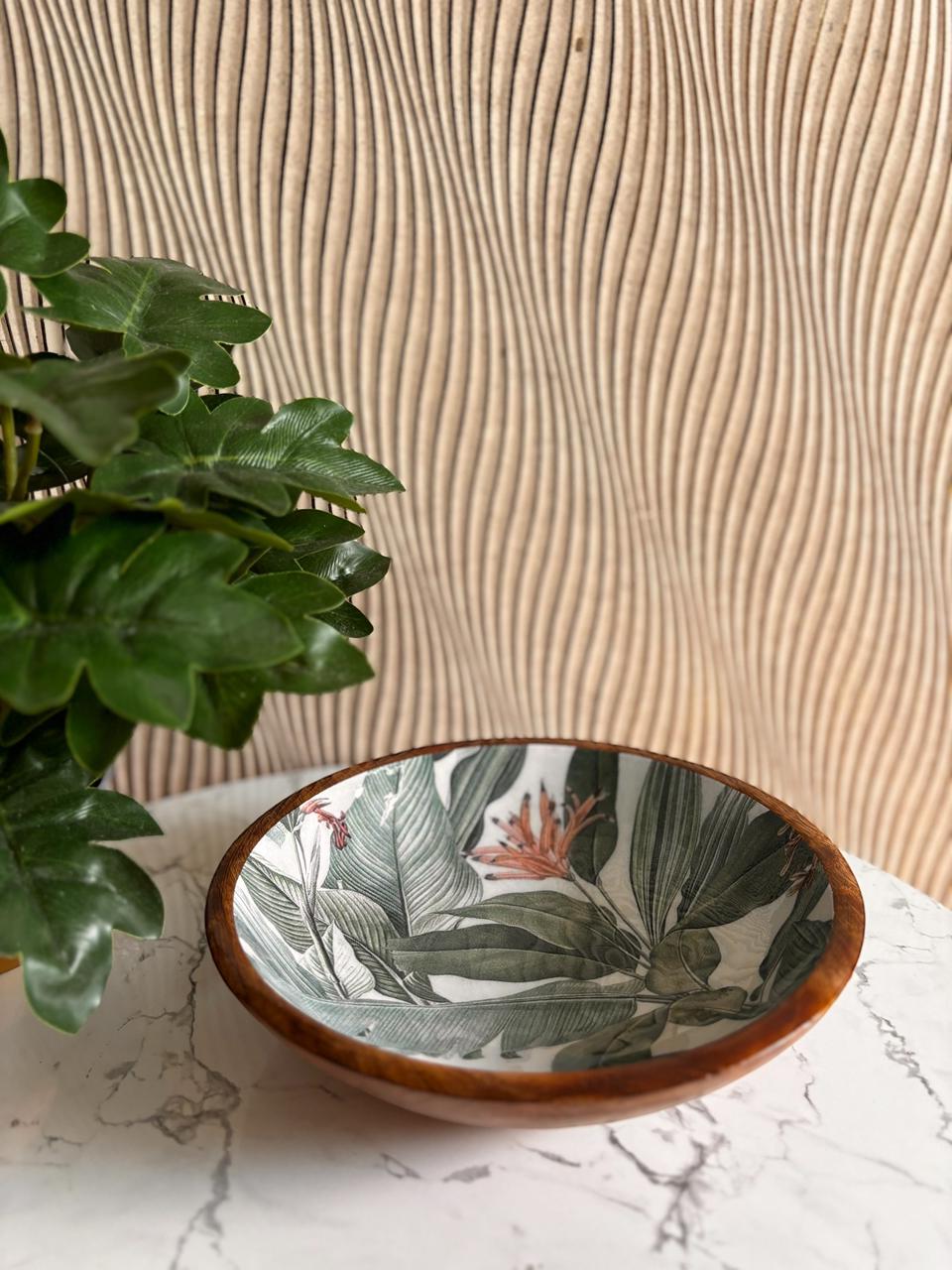 Handcrafted Wooden Salad Bowl Intricate Tropical Natural Elegance Kitchenware for Home & Dinning Table Decor