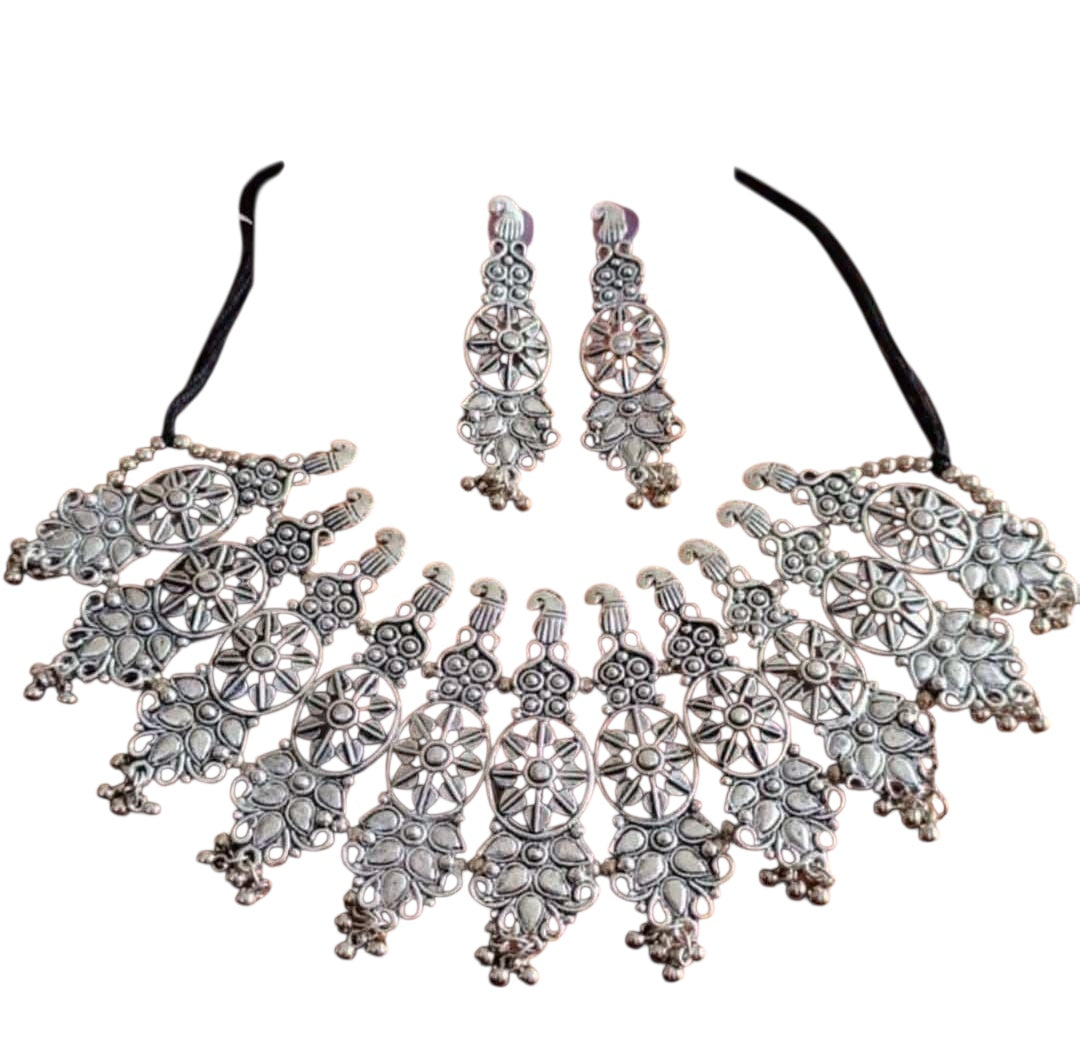 Heavy Oxidized Silver Necklace Set – Handcrafted Ethnic Jewelry with Matching Earrings